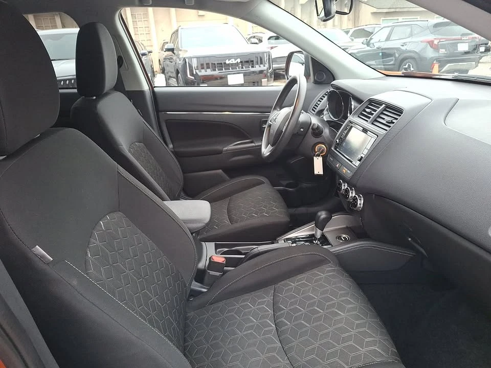 2024 Mitsubishi Outlander - Image 11 of 20