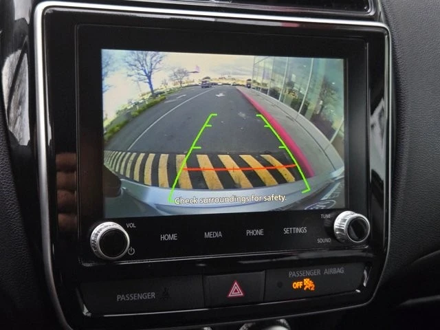 2024 Mitsubishi Outlander - Image 15 of 21
