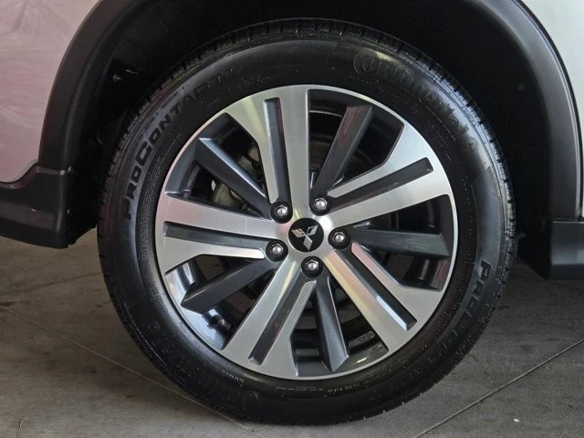 2024 Mitsubishi Outlander - Image 5 of 21