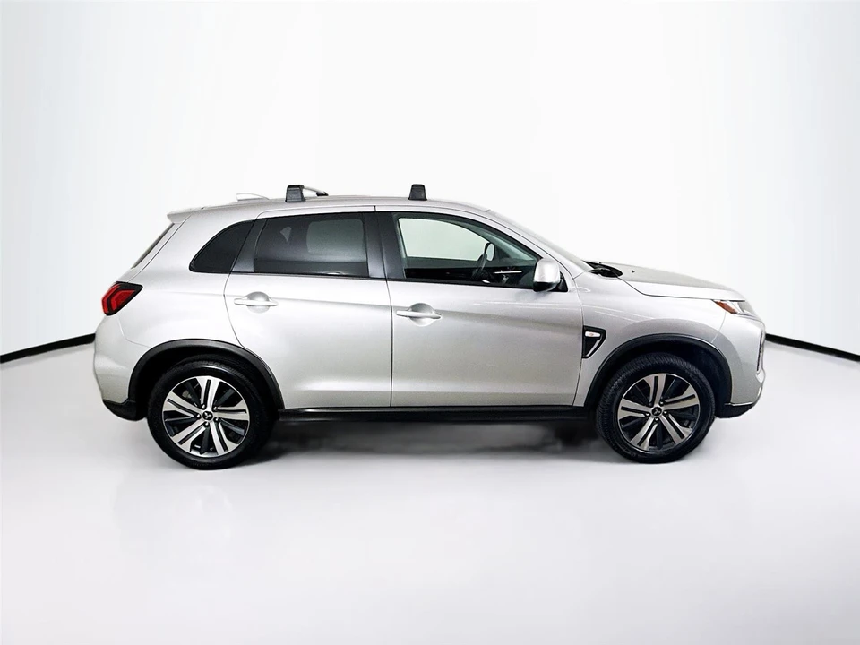 2024 Mitsubishi Outlander - Image 14 of 19