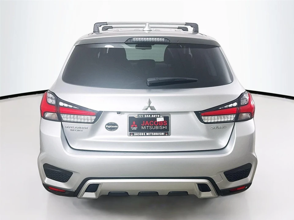 2024 Mitsubishi Outlander - Image 10 of 19