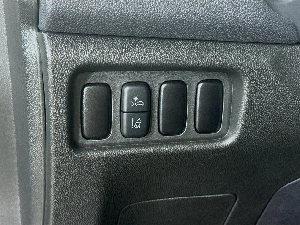 2024 Mitsubishi Outlander - Image 6 of 19