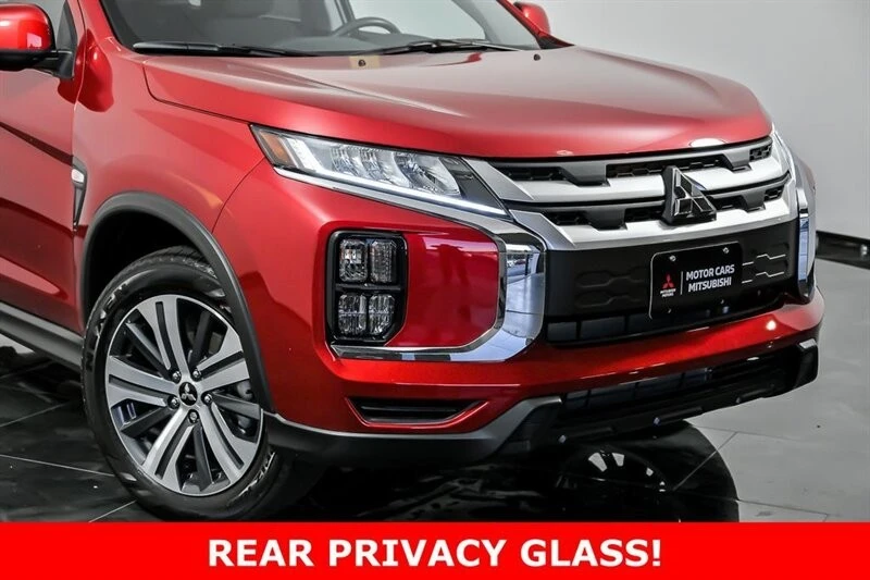 2024 Mitsubishi Outlander - Image 2 of 21