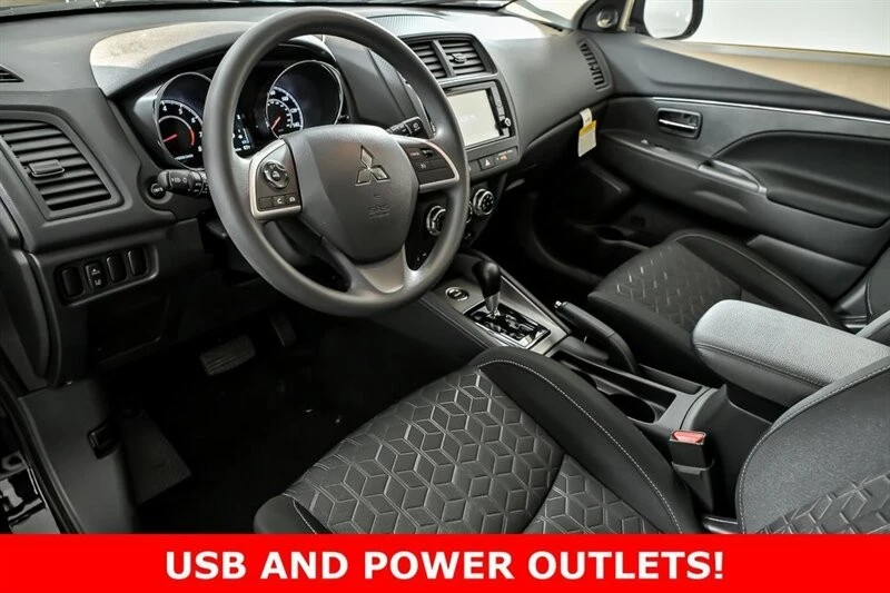 2024 Mitsubishi Outlander - Image 11 of 21