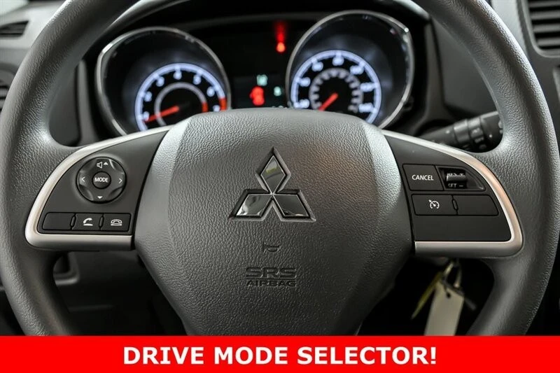 2024 Mitsubishi Outlander - Image 17 of 21