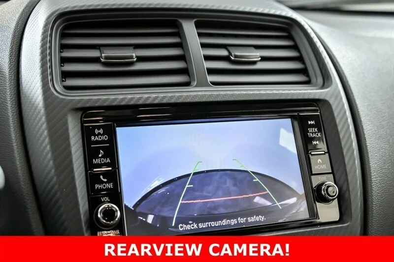 2024 Mitsubishi Outlander - Image 18 of 21