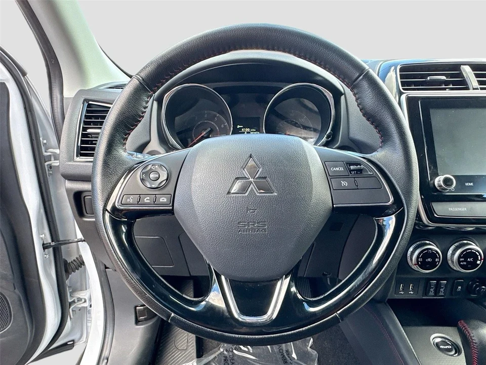 2024 Mitsubishi Outlander - Image 11 of 21