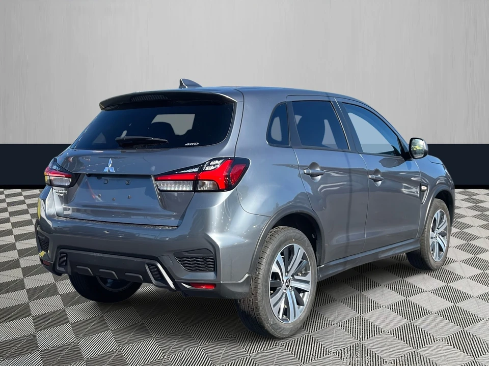 2024 Mitsubishi Outlander - Image 6 of 31