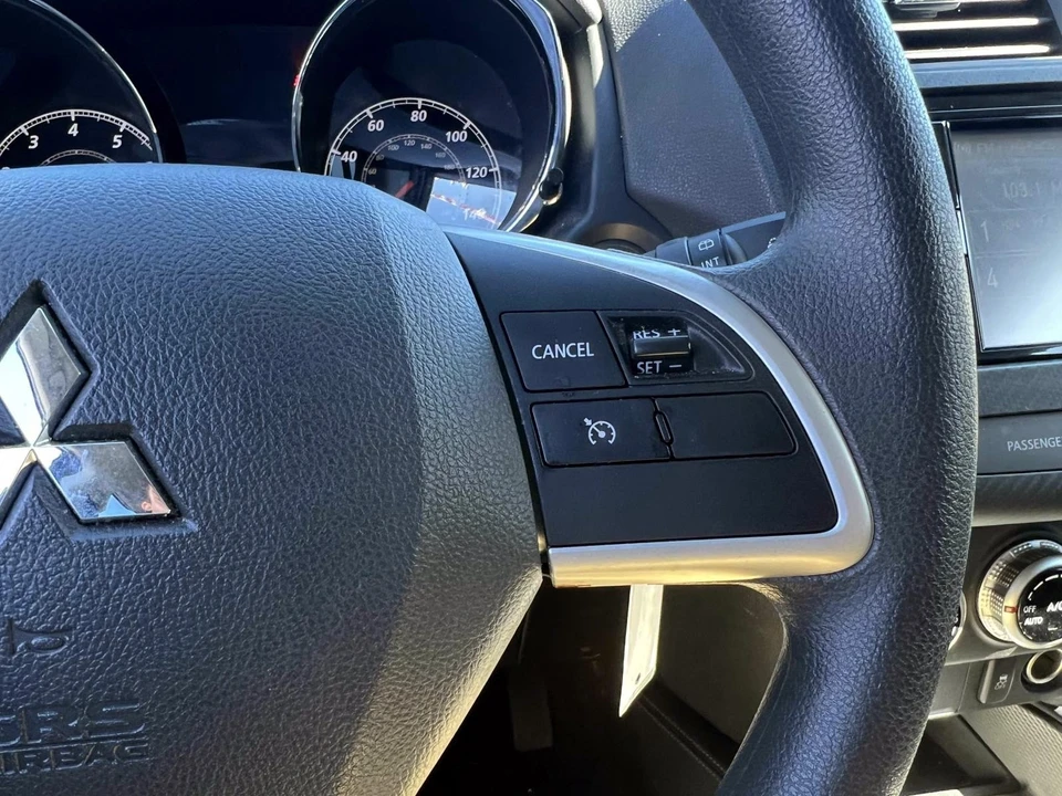 2024 Mitsubishi Outlander - Image 26 of 31