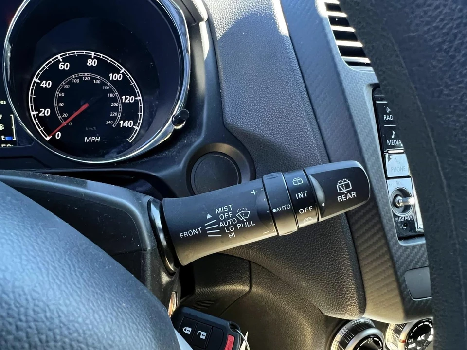2024 Mitsubishi Outlander - Image 28 of 31