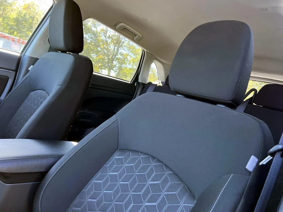 2024 Mitsubishi Outlander - Image 11 of 31