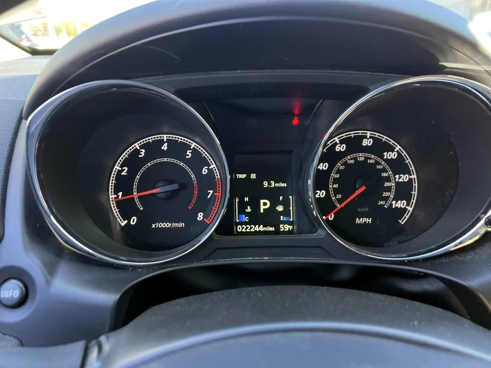 2024 Mitsubishi Outlander - Image 30 of 31