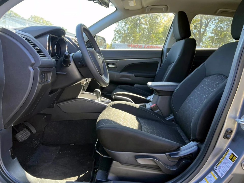 2024 Mitsubishi Outlander - Image 10 of 31