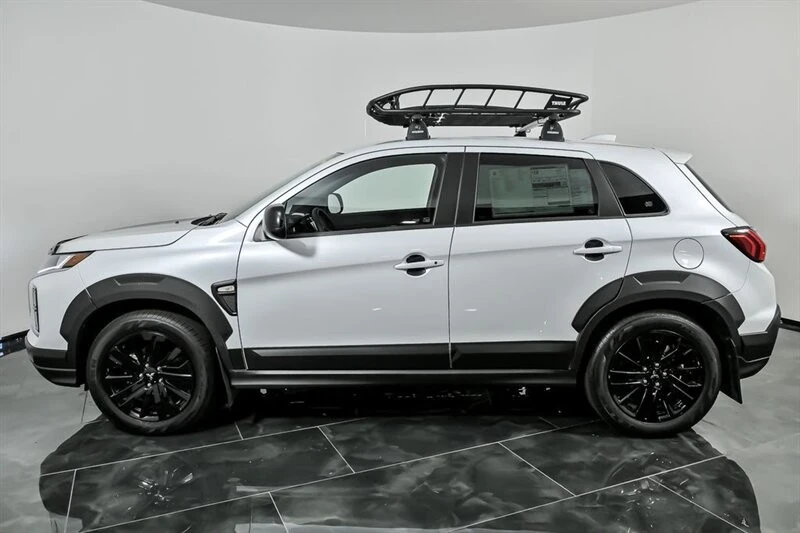 2024 Mitsubishi Outlander - Image 4 of 19