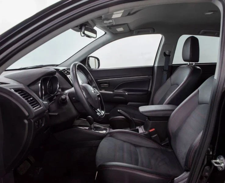 2024 Mitsubishi Outlander - Image 5 of 12