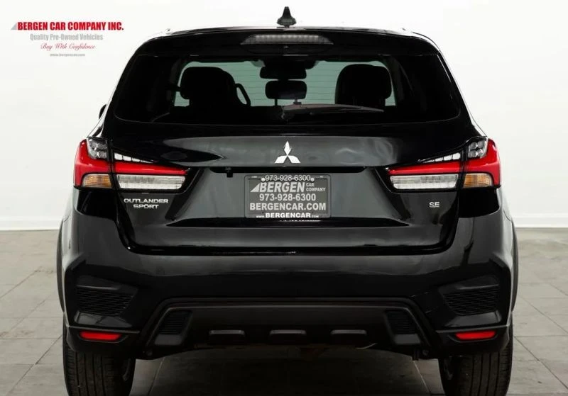 2024 Mitsubishi Outlander - Image 9 of 12