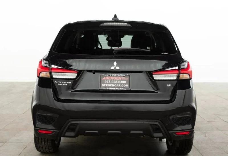 2024 Mitsubishi Outlander - Image 11 of 12