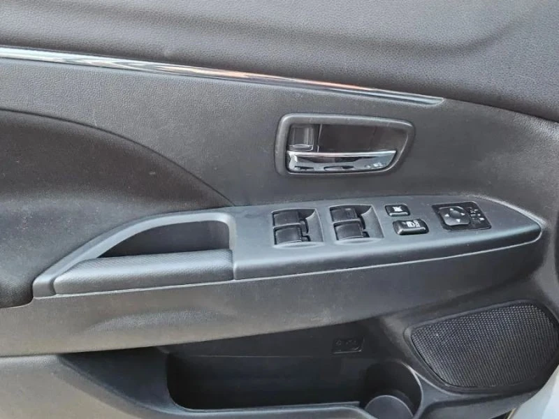 2024 Mitsubishi Outlander - Image 11 of 12