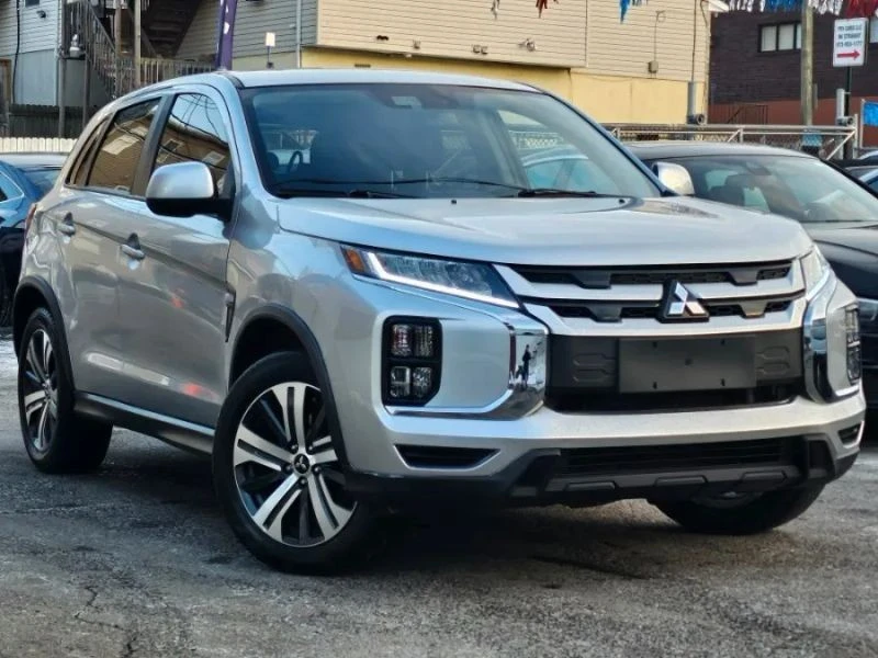 2024 Mitsubishi Outlander - Image 4 of 12