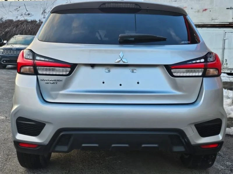 2024 Mitsubishi Outlander - Image 6 of 12