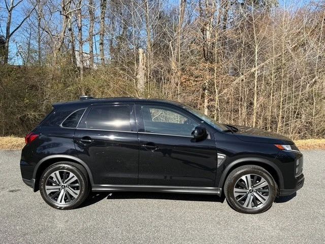 2024 Mitsubishi Outlander - Image 5 of 21