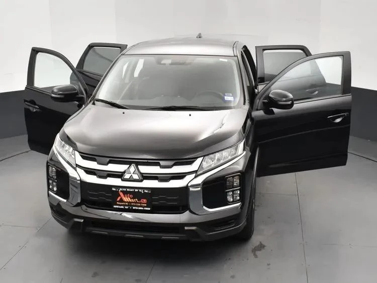 2024 Mitsubishi Outlander Sport - Image 10 of 12