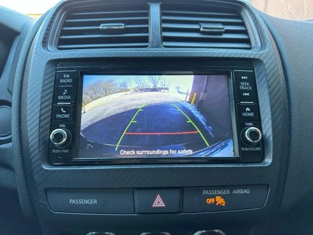 2024 Mitsubishi Outlander - Image 19 of 21