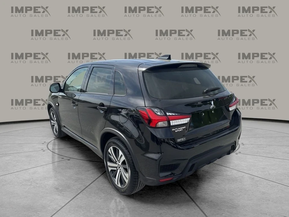 2024 Mitsubishi Outlander - Image 3 of 21