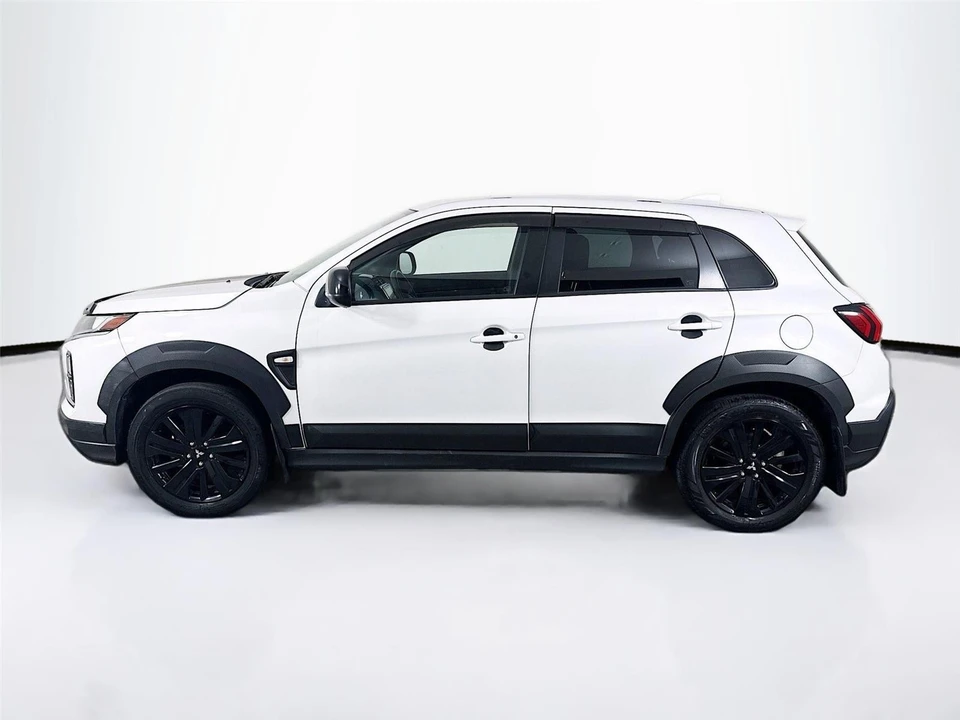 2024 Mitsubishi Outlander - Image 8 of 21