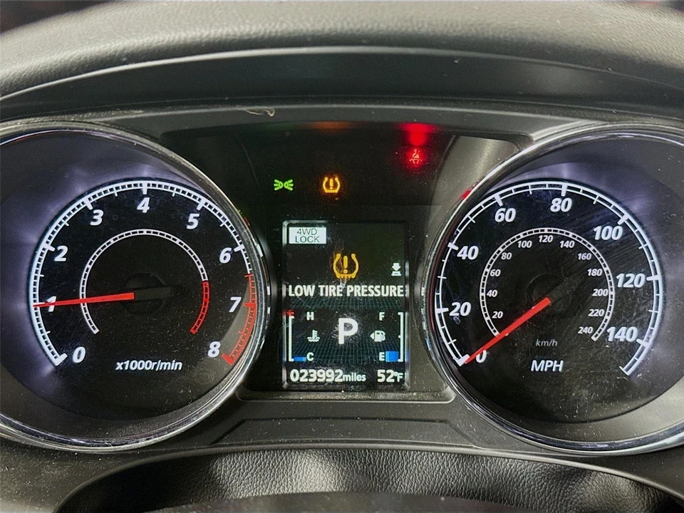 2024 Mitsubishi Outlander - Image 4 of 21