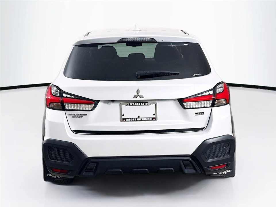 2024 Mitsubishi Outlander - Image 10 of 21