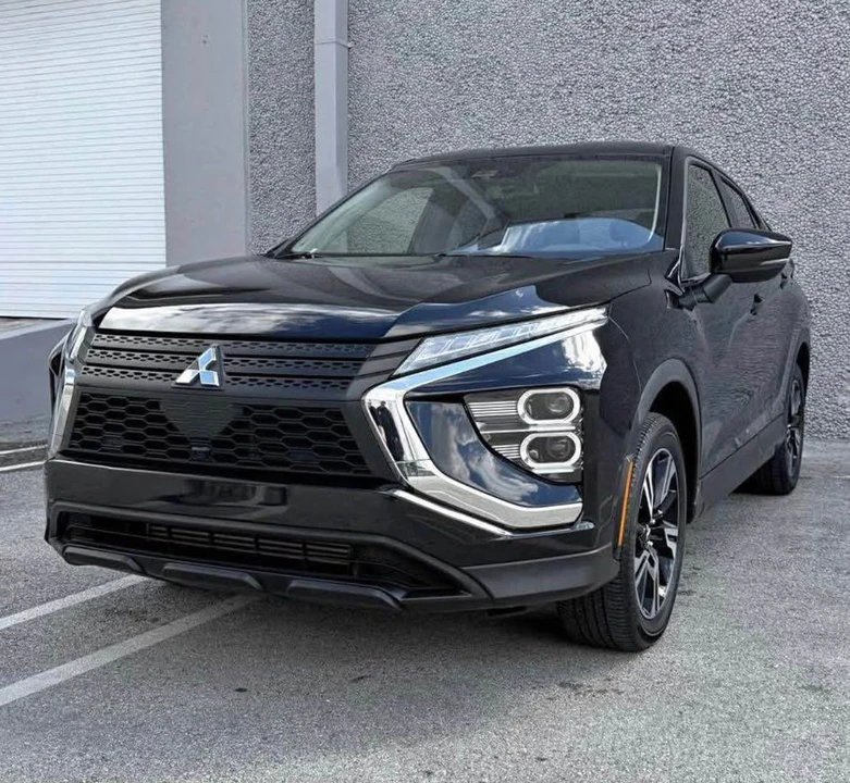 2024 Mitsubishi Eclipse Cross - Image 2 of 6