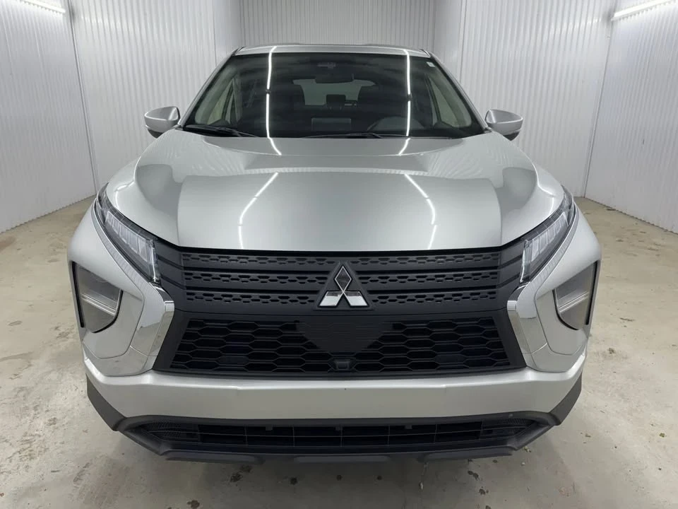 2024 Mitsubishi Eclipse Cross - Image 2 of 20