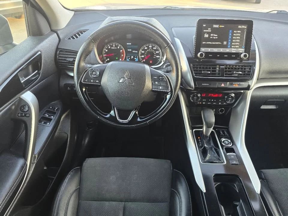 2024 Mitsubishi Eclipse Cross - Image 3 of 18