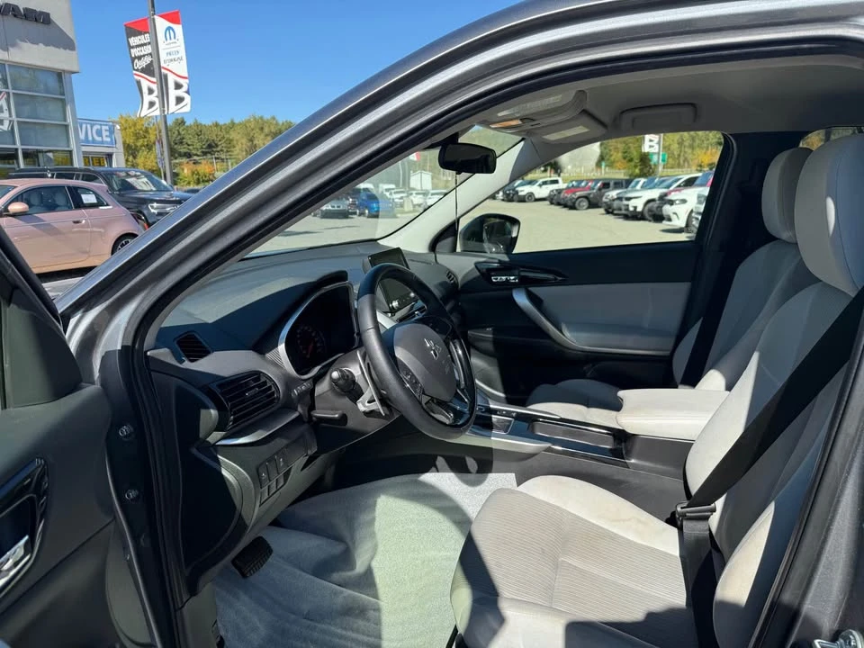 2024 Mitsubishi Eclipse Cross - Image 5 of 6