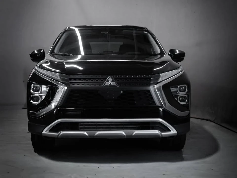 2024 Mitsubishi Eclipse Cross - Image 2 of 20