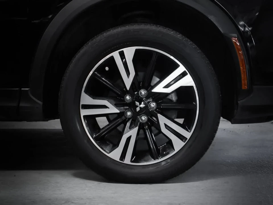 2024 Mitsubishi Eclipse Cross - Image 19 of 20