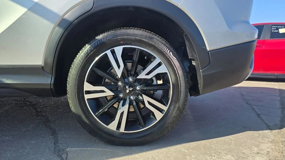 2024 Mitsubishi Eclipse Cross - Image 11 of 19