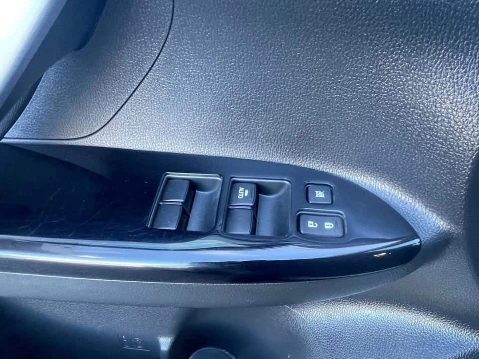 2024 Mitsubishi Eclipse Cross - Image 15 of 20
