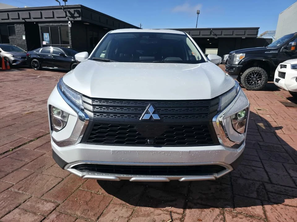 2024 Mitsubishi Eclipse Cross - Image 3 of 8