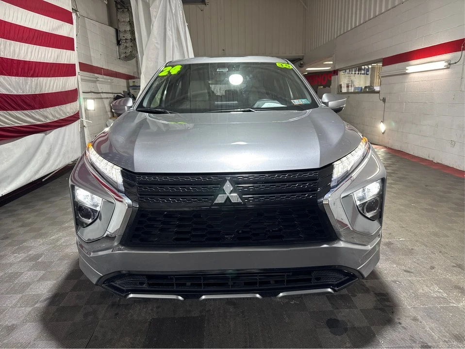 2024 Mitsubishi Eclipse Cross - Image 2 of 20