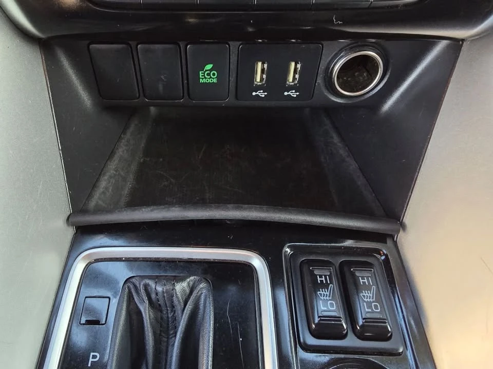 2024 Mitsubishi Eclipse Cross - Image 2 of 20