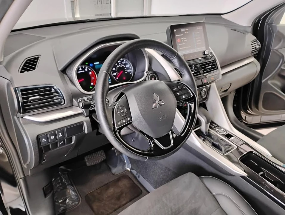 2024 Mitsubishi Eclipse Cross - Image 14 of 19