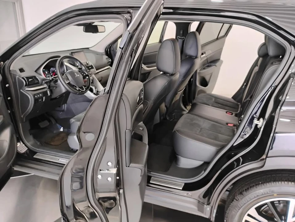 2024 Mitsubishi Eclipse Cross - Image 7 of 19