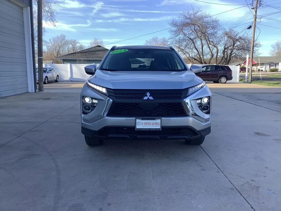 2024 Mitsubishi Eclipse Cross - Image 2 of 20