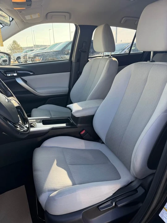 2024 Mitsubishi Eclipse Cross - Image 8 of 14