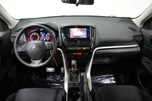 2024 Mitsubishi Eclipse Cross - Image 2 of 13