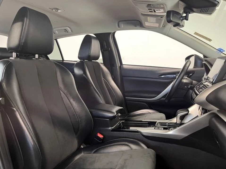2024 Mitsubishi Eclipse Cross - Image 8 of 19