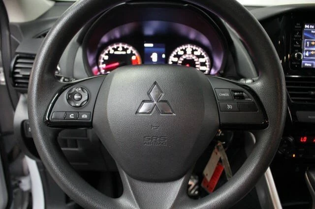 2024 Mitsubishi Eclipse Cross - Image 8 of 13