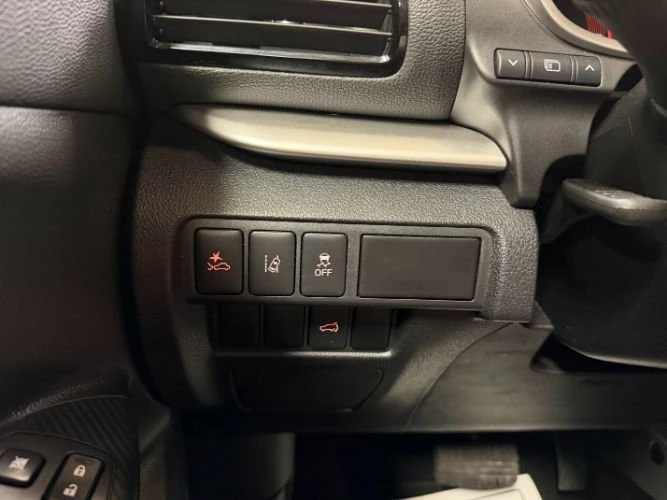 2024 Mitsubishi Eclipse Cross - Image 18 of 20